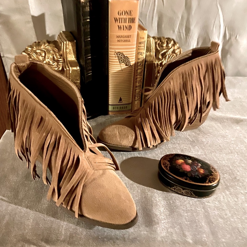 Tan Fringe 3 inch boot